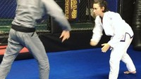 Selain suka olahraga ekstrem, Demi Lovato juga gemar melakukan berbagai macam olahraga bela diri seperti Jiu Jitsu dan Boxing. (Instagram/ddlovato)