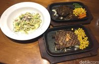 Mucca Steak: Gurihnya New Zealand Rib Eye Steakdan Hamburg Buttered Rice