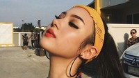Banyak yang memuji kecantikan Jannine yang berusia 18 tahun itu. Dok. Instagram/jannineweigel