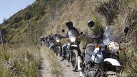 Perjalanan touring naik motor Royal Enfield Himalayan ini dimulai dari Malang menuju ke Tumpang, lalu masuk ke trek offroad bernama Jarak Hijau. (dok. Istimewa) 