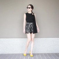 Setelah kembali ke Thailand seminggu usai operasi, bintang pop ini mengalami pendarahan begitu berat sehingaa ia harus menerima perawatan di klinik KTOP, sebuah rumah sakit Bangkok yang berafiliasi dengan klinik operasi plastik di Korea Selatan. Lagi-lagi, dokter di rumah sakit tersebut bersikeras agar May tak perlu khawatir. Foto: Instagram