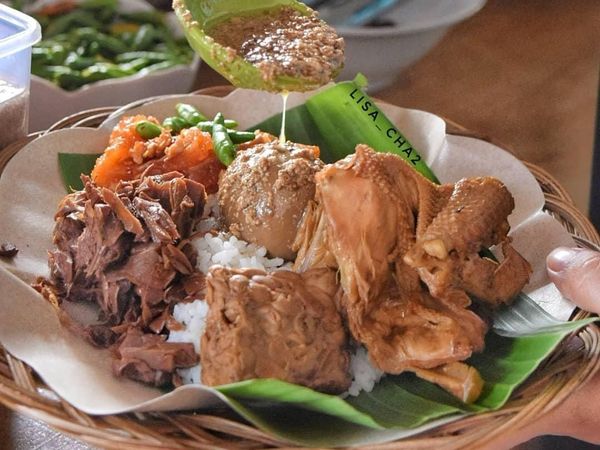 Sedep Mantep! 10 Racikan Gudeg Komplet Buat Makan Siang