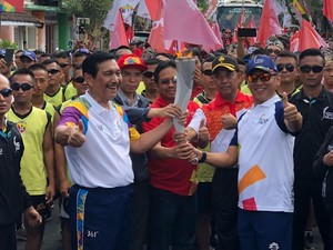 Telkomsel Kawal Torch Relay Asian Games di Mataram