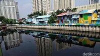 Langkah ini dilakukan bersama Dinas PU Pemerintah Provinsi DKI Jakarta dalam rangka menyukseskan penyelenggaraan Asian Games ke-18. Pradita Utama/detikcom.
