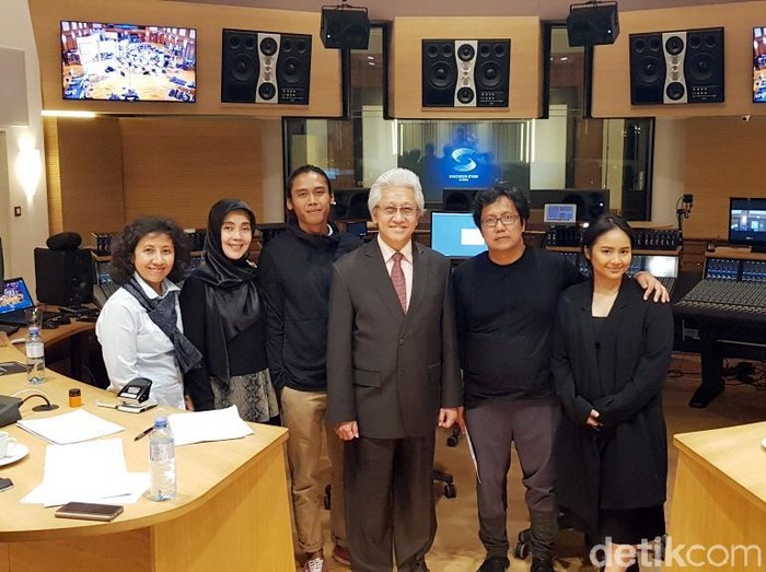 Kolaborasi dengan Orkestra Austria, Erwin Gutawa Rekam Lagu Indonesia