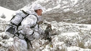 Pemburu pun haru menyesuaikan warna baju dengan lingkungan. (Foto: wideopenspaces)