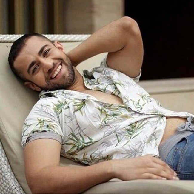 Mahir Pandhi kini juga mengincar karier sebagai aktor. Apalagi dia memiliki pengalaman di dunia akting, terutama pentas teater. Foto: Instagram