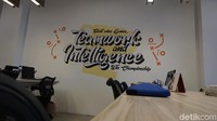 Suasana didukung dengan quotes dari beberapa orang terkenal yang bikin semangat