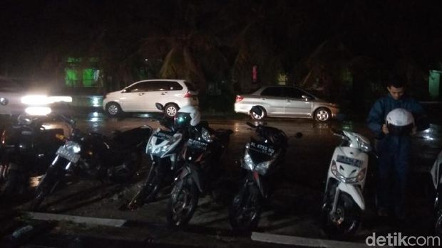 Suasana di Banda Aceh usai hujan gerimis