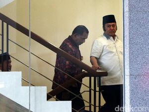 Duit Suap Bupati Zainudin untuk Bangun Masjid, PAN, hingga Servis Kapal Pesiar
