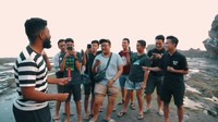 Namun ternyata ada momen duet dengan seorang warga Indonesia. Dok. Instagram/thegr8khalid