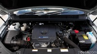 Mobil menggunakan mesin 2,2 liter diesel. Di Eropa, harganya mencapai 20.495 poundsterling untuk versi two-wheel drive SE, dan 26.995 poundsterling untuk versi ELX four-wheel drive. Foto: SsangYong