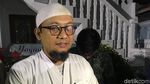 Senyum Semangat Novel Baswedan yang Hari Ini Ngantor Lagi di KPK