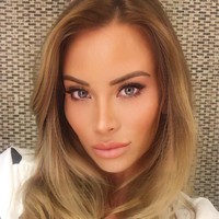 Obsesi untuk tampil sempurna dimulai sejak ia remaja. Ia mulai merasa bahwa penampilannya begitu-gitu saja dan demi karier modellingnya yang lebih cerah, operasi plastik menjadi jalan pintas.  Foto: dok. Instagram (@natalierichmarbella)