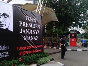 Spanduk Tuan Presiden Janjinya Mana? Siap Sambut Novel di KPK