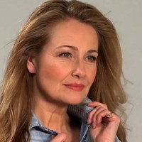 Miss Universe 1984 Yvonne Ryding memilih jadi pebisnis setelah pensiun. Ibu dua anak ini meluncurkan produk kecantikan pada 1997, bernama Y. Ryding. Yvonne juga pernah tampil di reality TV Swedia, Lets Dance. Foto: istimewa