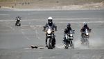 Foto: Menerabas Trek Ekstrem Bromo Naik Motor