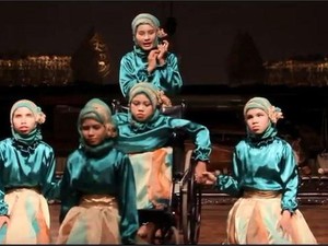 Tarian Remaja Perempuan Tunanetra di Solo yang Membuat Haru