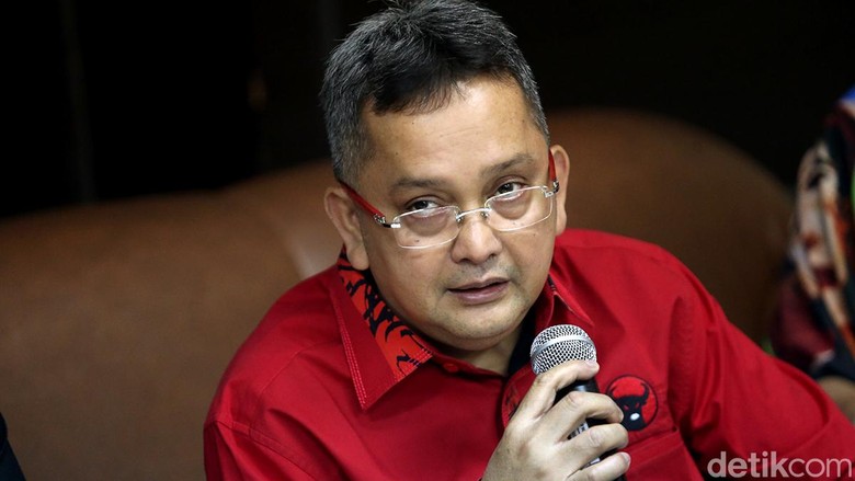Di Depan Kapolri, Anggota DPR Ungkap Kapolres-Kapolda Minta Jatah Proyek Di Depan Kapolri, Anggota DPR Ungkap Kapolres-Kapolda Minta Jatah Proyek