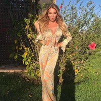 Untuk menjadi model, kamu tidak bisa jadi gadis rata-rata. Kamu harus memiliki sesuatu yang spesial, jadi aku melakukannya (operasi plastik), ungkap Natalie dalam acara bincang-bincang di Channel 5.  Foto: dok. Instagram (@natalierichmarbella)