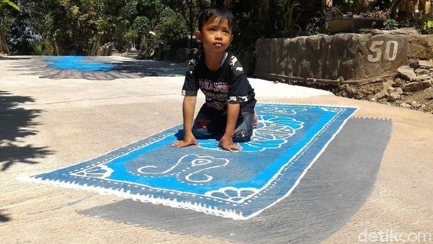 Hati-hati! Ada Banyak Genangan Air di Tengah Jalanan Boyolali
