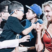 Aku tidak berutang apapun kepada siapapun. Namun, aku tidak mau orang berpikir aku malu dengan keputusan ini, kata pegulat seksi tersebut. (Foto: Instagram)