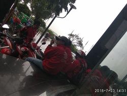 Mengintip Driver Go-Jek Nongkrong di Vietnam