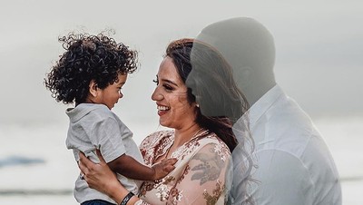 Menampilkan Mendiang Suami, Foto Kehamilan Ini Menyentuh Banget Menampilkan Mendiang Suami, Foto Kehamilan Ini Menyentuh Banget
