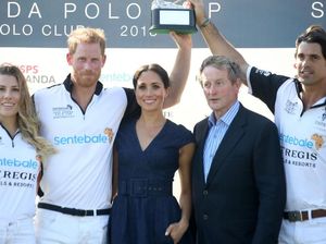 Sama-sama Ciuman di Publik, Meghan Disebut Tak Bisa Jadi Putri Diana