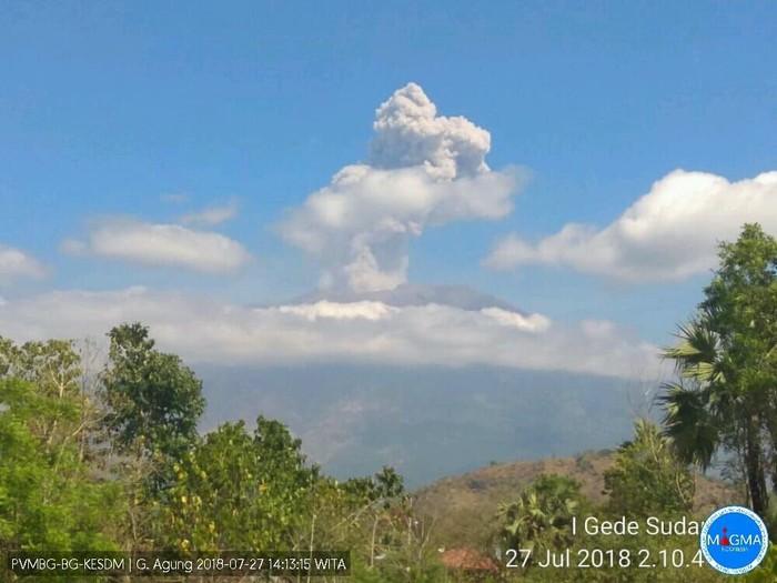 Gunung Agung Kembali Erupsi, Tinggi Abu Kolom 2 Km