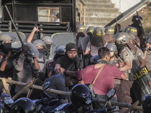 Terjadi Bentrokan, Satu Suporter Tewas Usai Laga PSIM Vs PSS