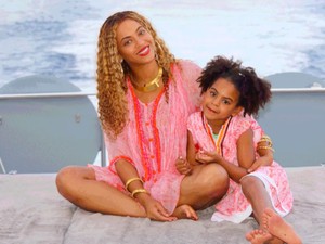 Beyonce Bawa Blue Ivy Raih Grammy Pertama di Usia 9 Tahun