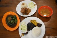 Bebek BKB: Mantap! Begor Hitam Khas Bengkulu Plus Sambal Super Pedas