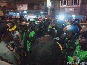 Ojol vs Opang Kembali Memanas, Jalan Bojongsoang Macet Panjang