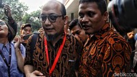 Ketika saya punya kesempatan saya akan gunakan sebaik-baiknya. Kedua saya bekerja ini bukan hanya bekerja, saya ini menyenangi pekerjaan inj, saya hobi dengan pekerjaan ini, ketika saya melakukan sesuatu dengan semangat, dengan senang, saya yakin ini akan mendorong psikologi dan saya harap ke depan jauh lebih sehat, katanya.