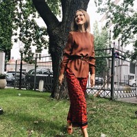 Ksenia Sobchak adalah sosialita cantik Rusia yang namanya sempat heboh beberapa waktu lalu. Bagaimana tidak, wanita yang dijuluki Paris Hiltonnya Rusia itu mencalonkan diri jadi presiden di pilpres 2018.  Foto: dok. Instagram