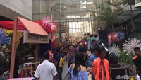 Suasana gala premier tersebut begitu kental dengan nuansa Betawi. Foto: Premier Si Doel The Movie (Saras/detikHOT)