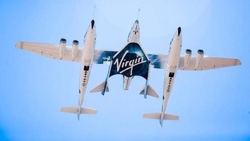 Virgin Galactic fokus untuk mengantarkan turis manusia ke luar angkasa. Perusahaan ini didirikan oleh miliarder asal Inggris, Richard Branson. Foto: istimewa