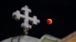 Indahnya Gerhana Bulan Total di Berbagai Negara