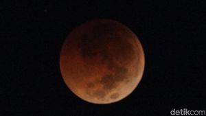 Ini Penampakan Gerhana Bulan Total di Jakarta