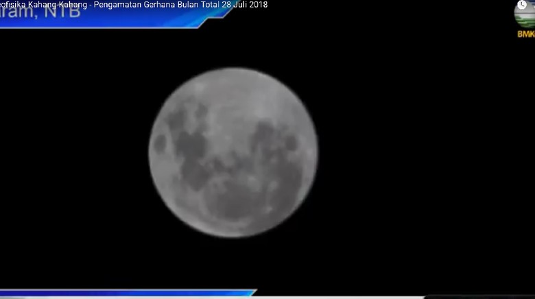 Gerhana Bulan Terlama di Abad Ini Masuk Fase Total Gerhana Bulan Terlama di Abad Ini Masuk Fase Total
