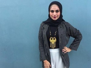 Asha Shara Buka Jilbab, Kenapa?