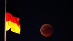 Indahnya Gerhana Bulan Total di Berbagai Negara