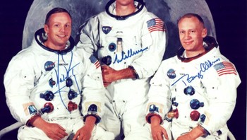 Para astronot yang tergabung dalam misi Apollo 11 sebagai manusia yang pertama kali merasakan permukaan Bulan adalah Neil Armstrong, Michael Collins, dan Edwin Buzz Aldrin. Foto: NASA