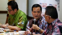 Pembahasan mengenai koalisi yang mungkin akan terbentuk dalam Pilpres 2019 pun menjadi topik yang menarik untuk dibahas. Berbagai topik mengenai Pilpres 2019 mendatang dibahas oleh para pembicara yang sebagian besar berasal dari berbagai partai politik di Indonesia.