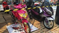 Ini buat tim juri rasanya seperti neraka karena pemilihannya sulit, kompetisinya semakin ketat, ujar salah satu dewan juri Hidayat Priyo Wibowo yang merupakan builder dari Retro Syndicate. Foto: Dadan Kuswaraharja