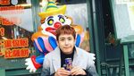Mengintip Gaya Makan Seafood, Nichkun 2 PM yang Kini Main di Film Brother of the Year