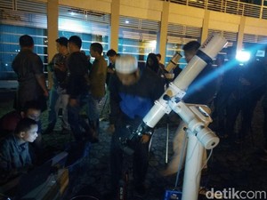 Cuaca Mendung, Gerhana Total di Banda Aceh Timbul-Tenggelam