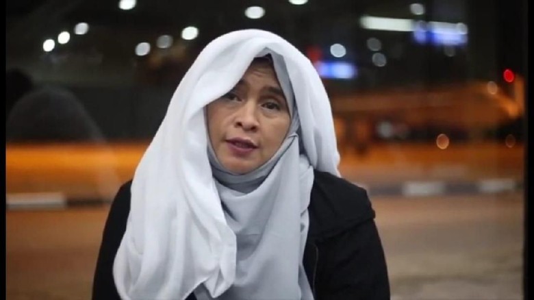 Dinyatakan Salah karena Pakai Mik Pesawat, Ini Respons Neno Warisman Dinyatakan Salah karena Pakai Mik Pesawat, Ini Respons Neno Warisman