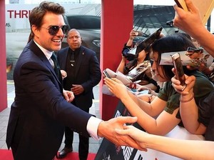 Heboh Foto Diduga Tom Cruise di Lokasi Syuting, Jadi Iron Man?